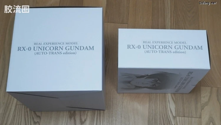 万代 大比例胸像系列 REAL EXPERIENCE MODEL RX-0 独角兽高达 自动变形版 - 图片